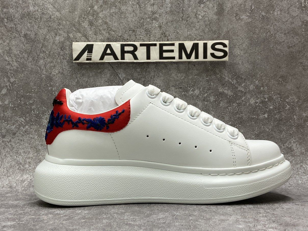 Ale*d*r M*Q*en Oversized Embroidery Red