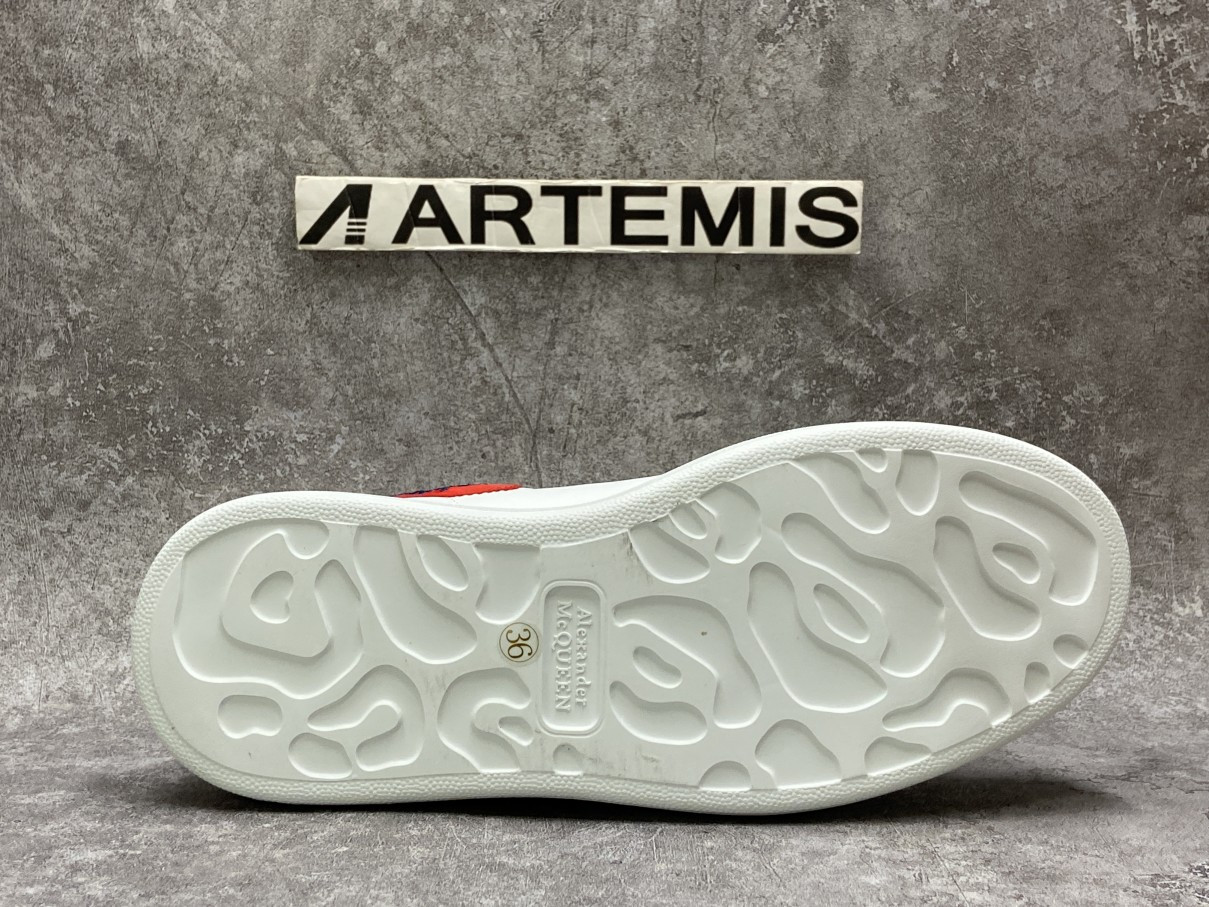 Ale*d*r M*Q*en Oversized Embroidery Red