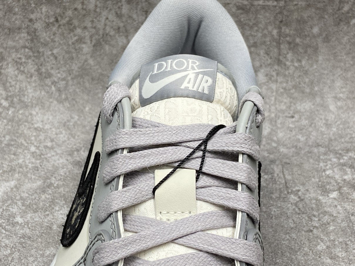 Air Jordan 1 Retro Low D*0r (Blue Box Version)