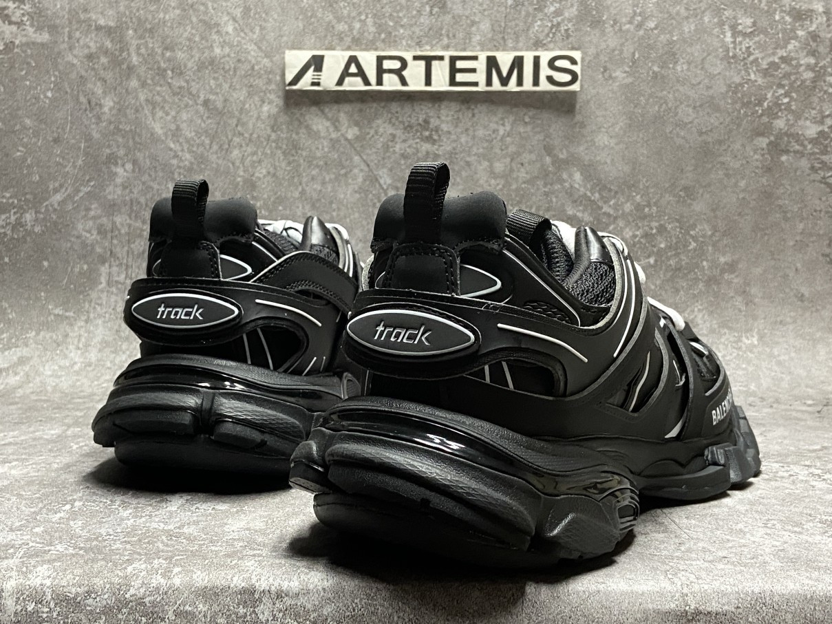 Balenciga Track Black White