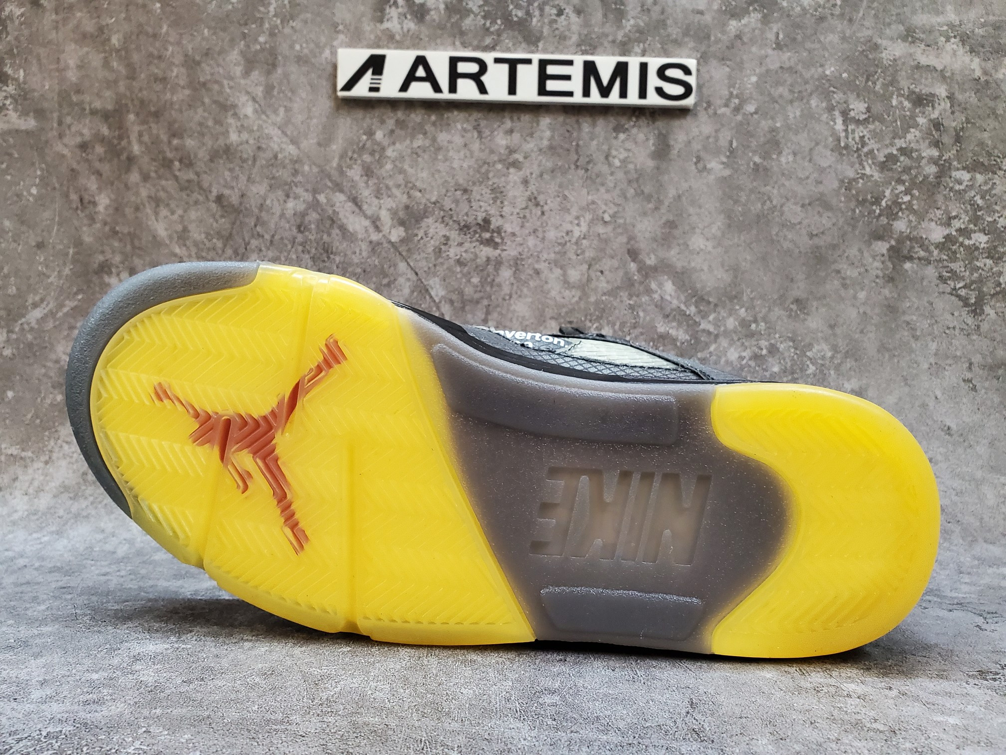 Air Jordan 5 Retro Off White Black