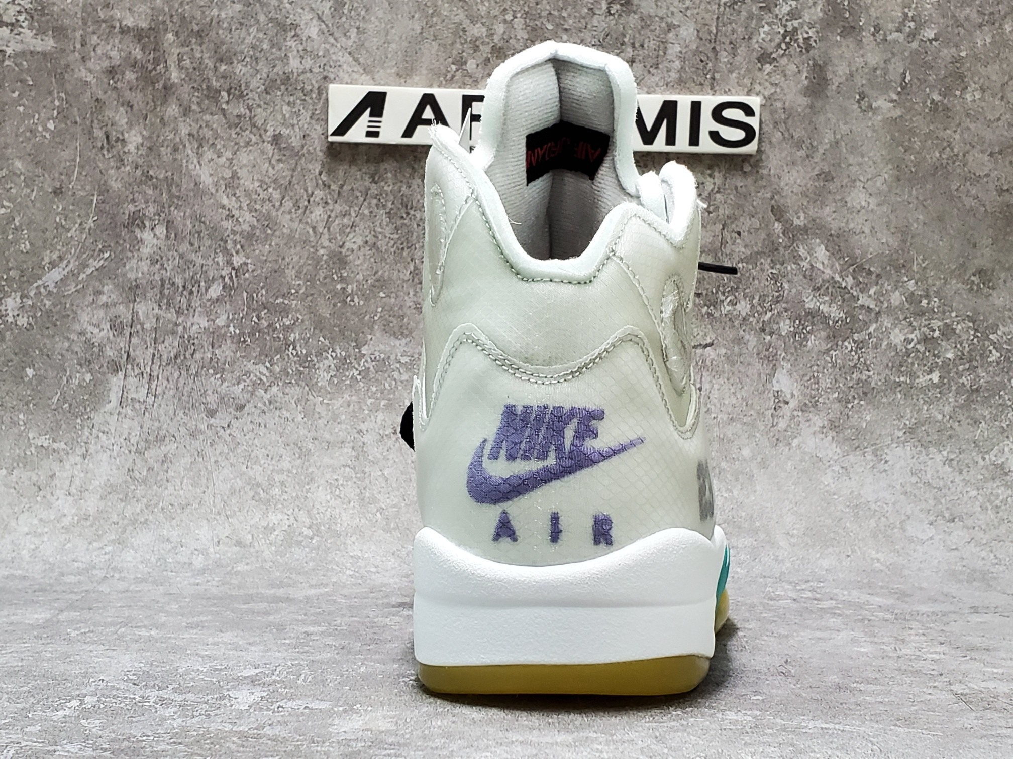 Air Jordan 5 Retro Off White Grape
