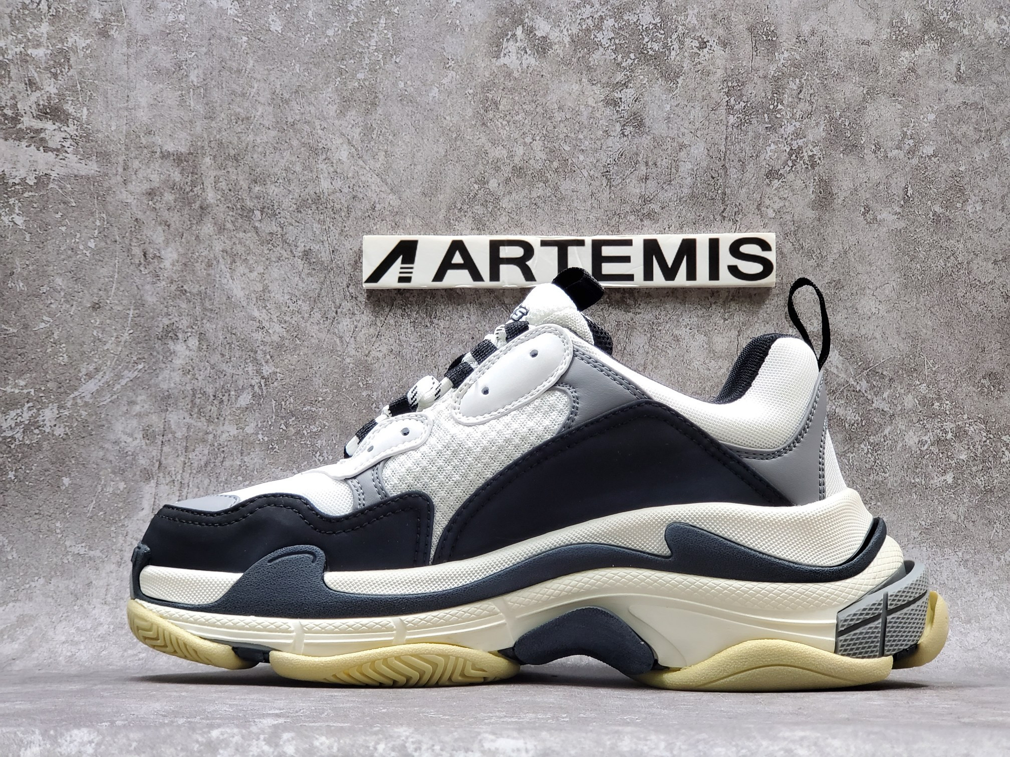 Balenciga Triple S White Black