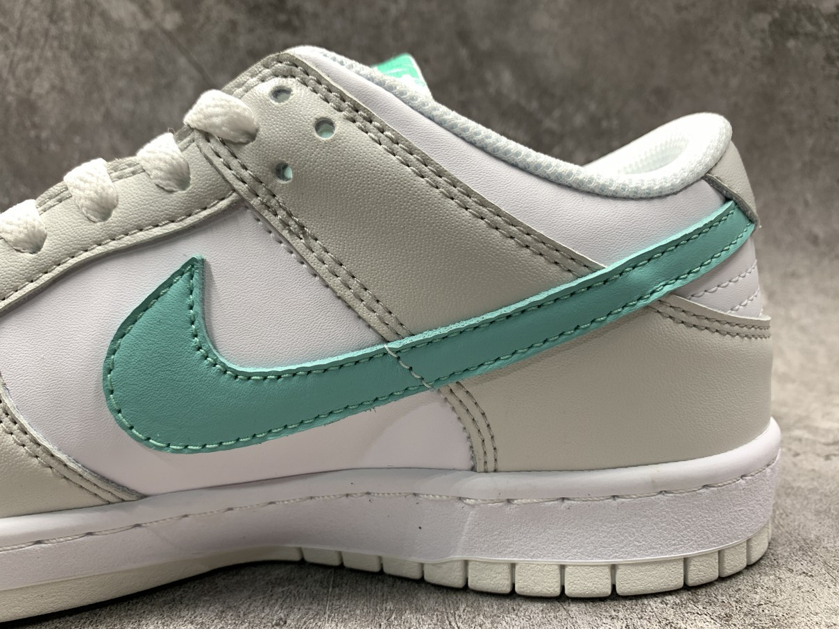 Nike Dunk Low Tropical Twist