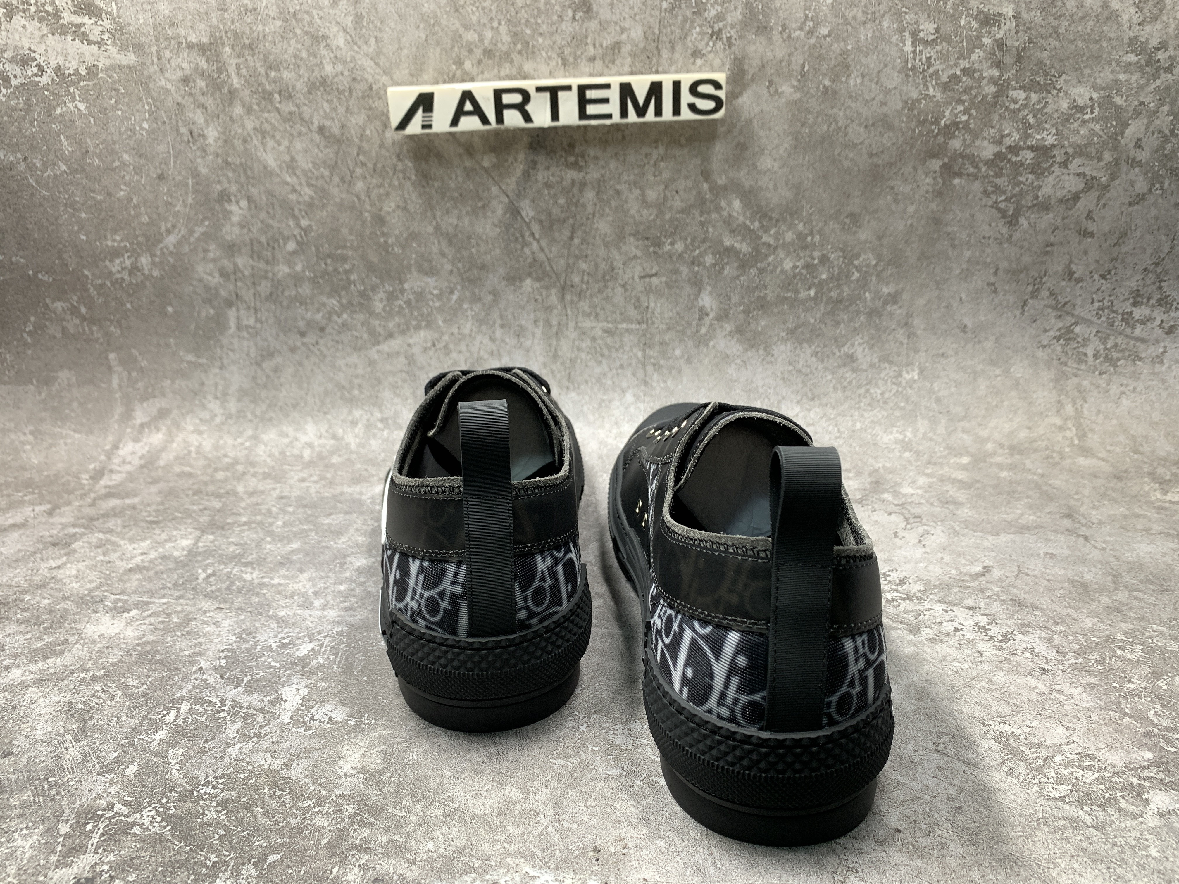 D*0r B23 Low Top Canvas Oblique Black