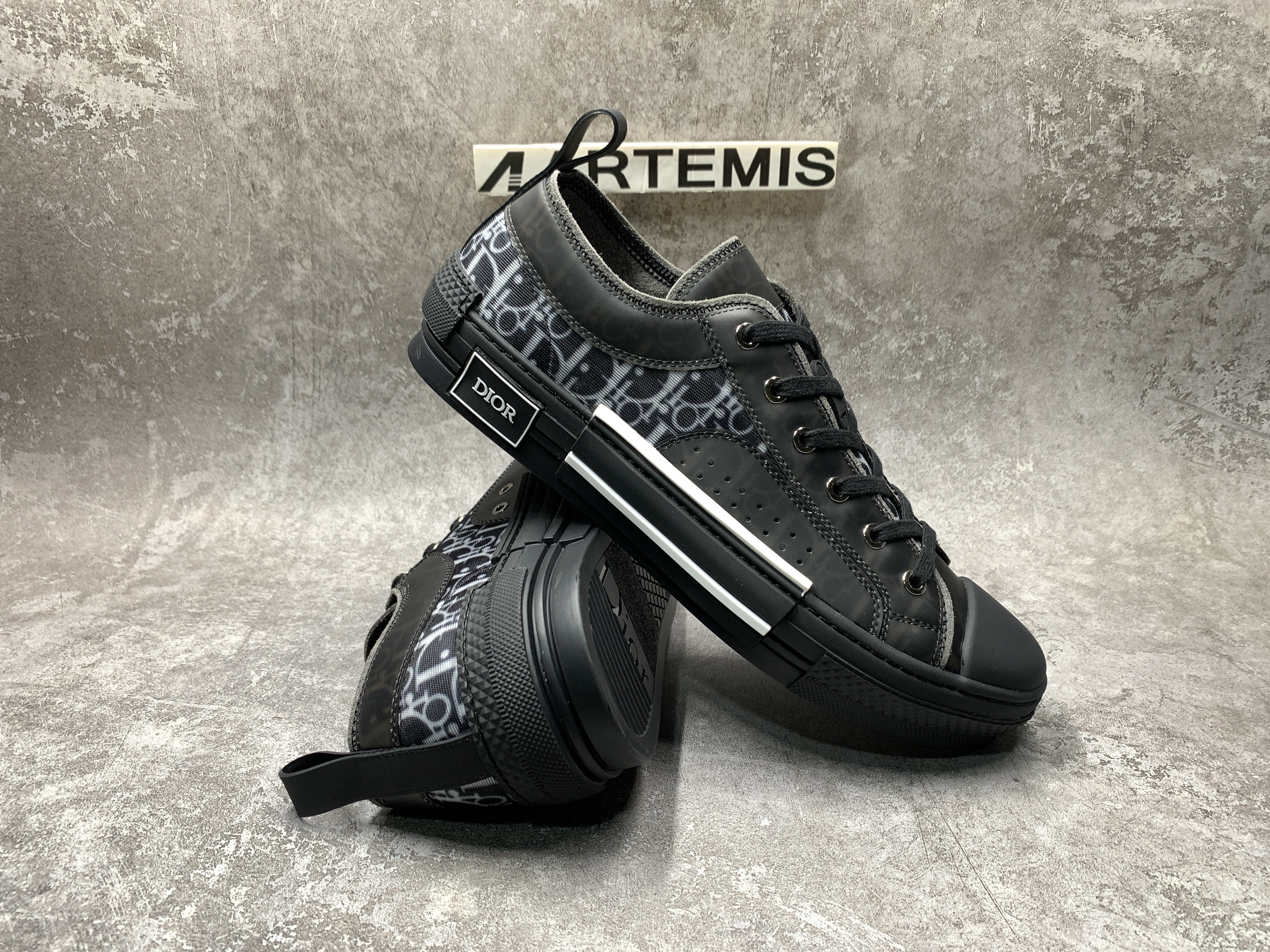 D*0r B23 Low Top Canvas Oblique Black