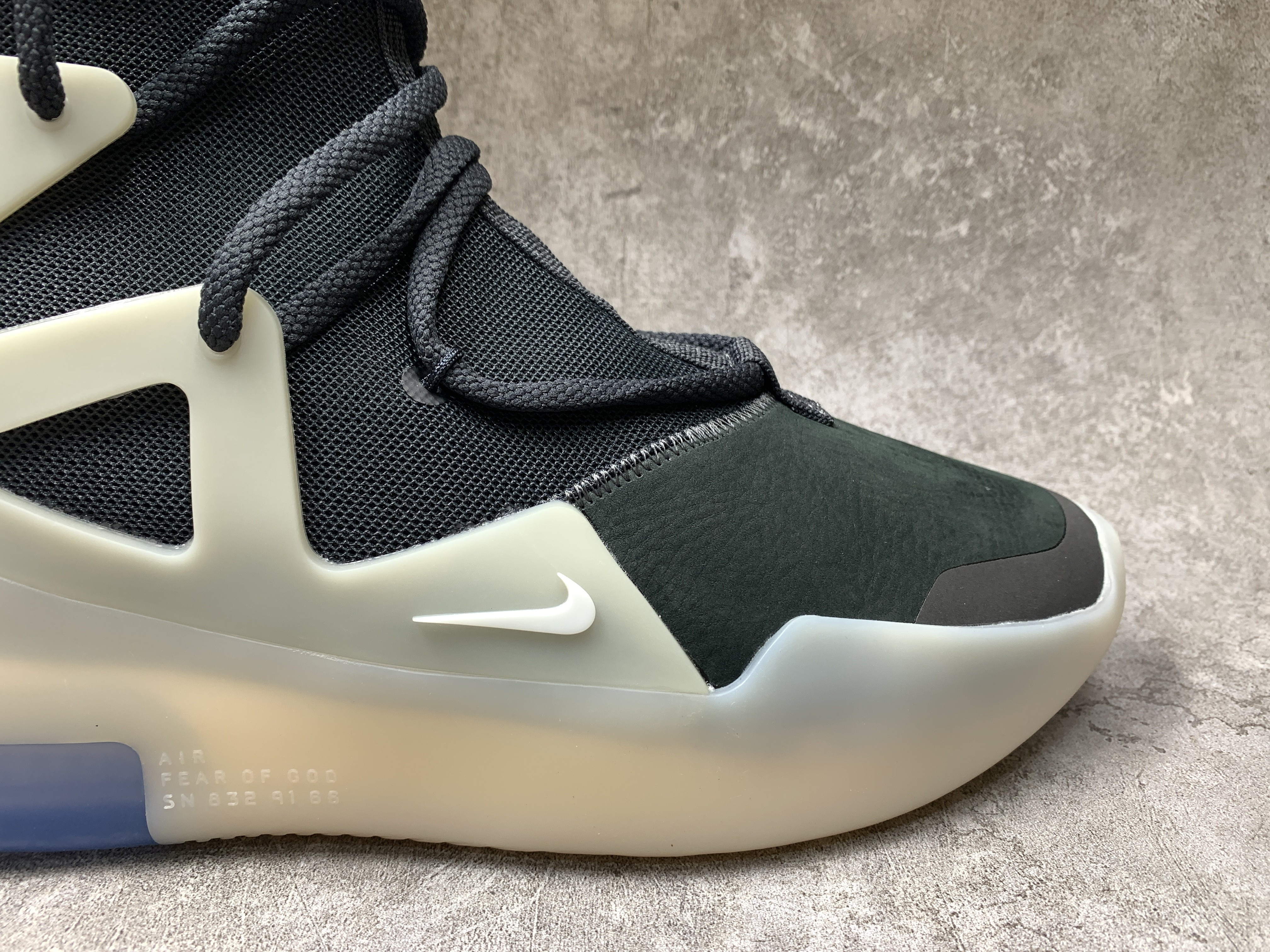 Nike Air Fear of God 1 String Off-Noir