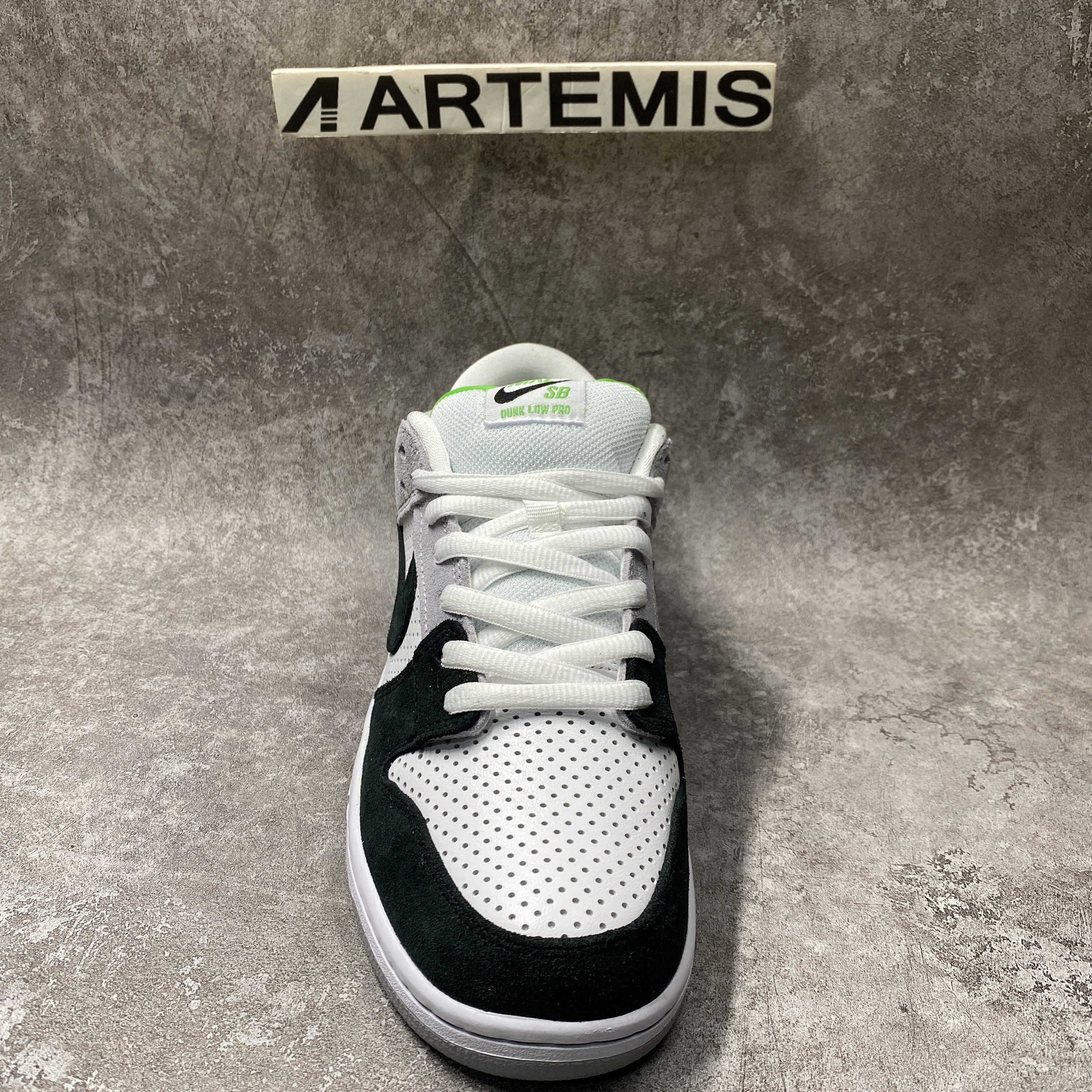 Nike SB Dunk Low Chlorophyll