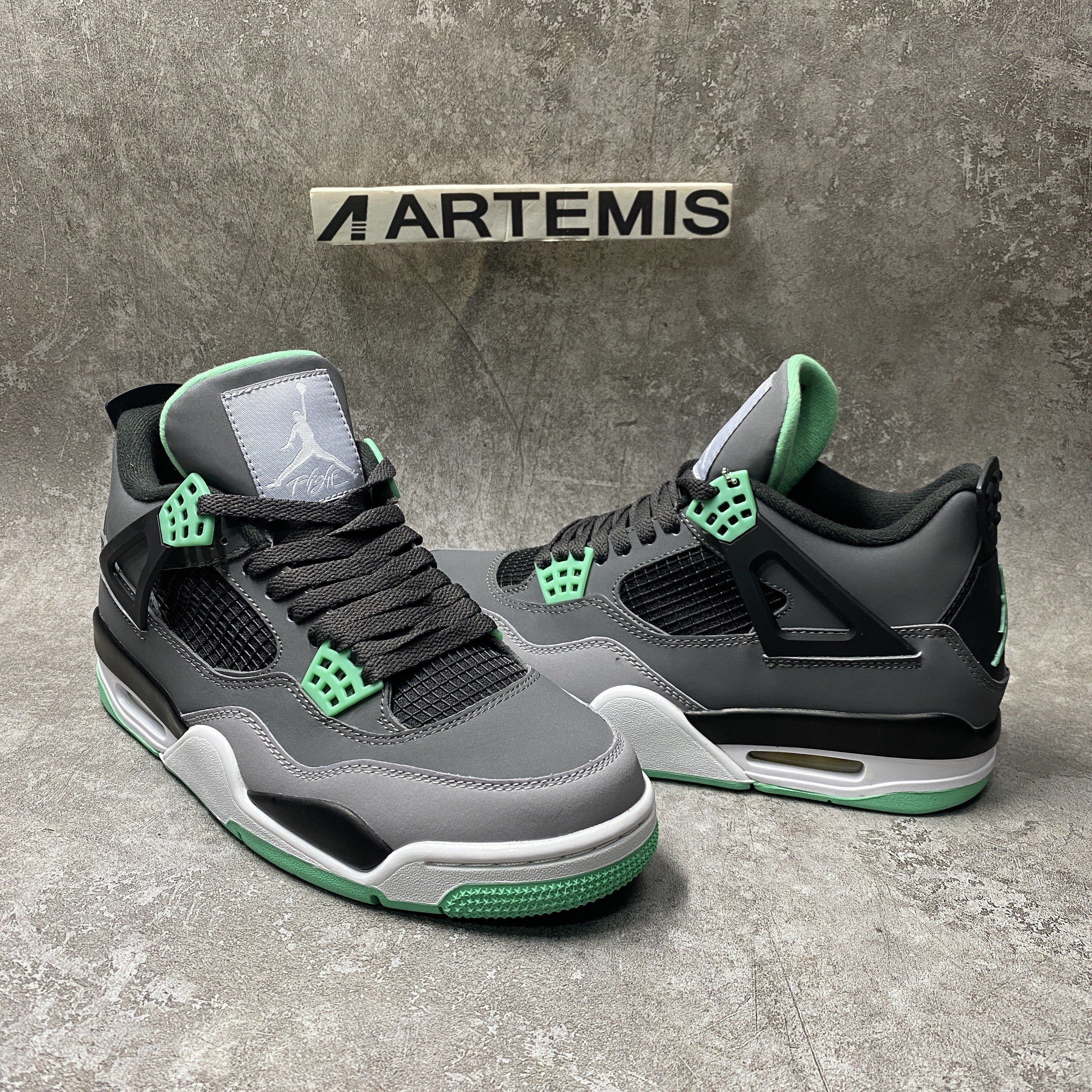 Air Jordan 4 Retro Green Glow