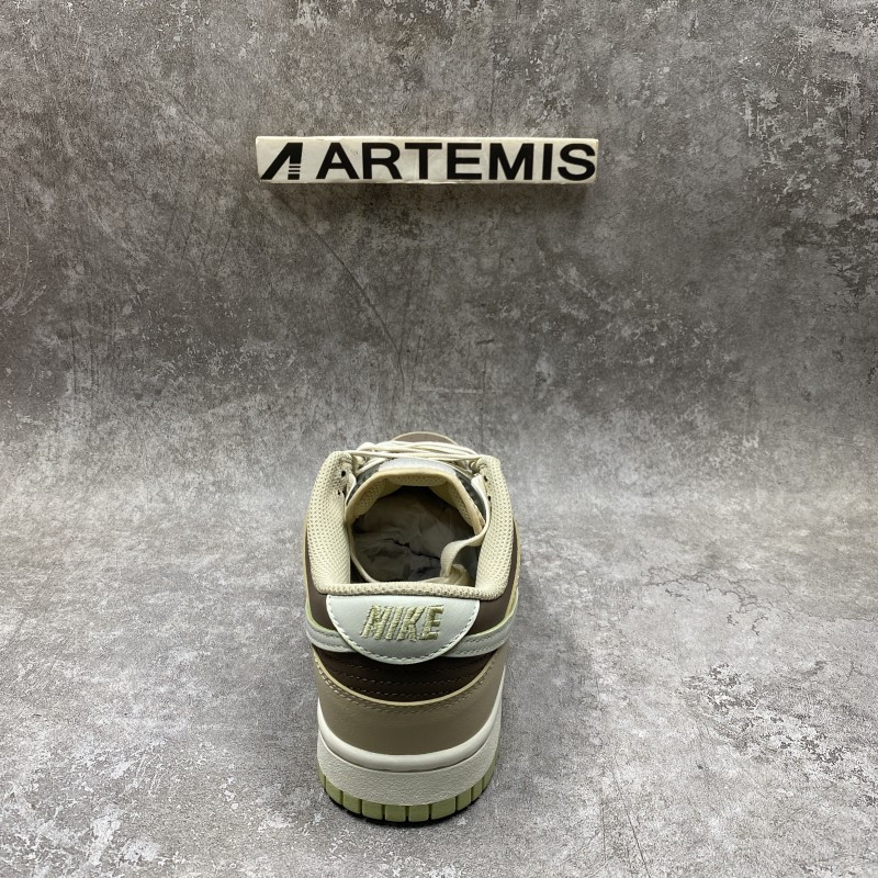 Nike Dunk Low Velcro Tongue