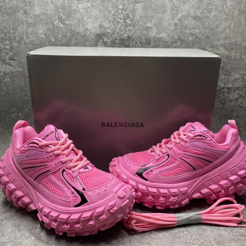 Balenciga Defender Sneakers In Pink