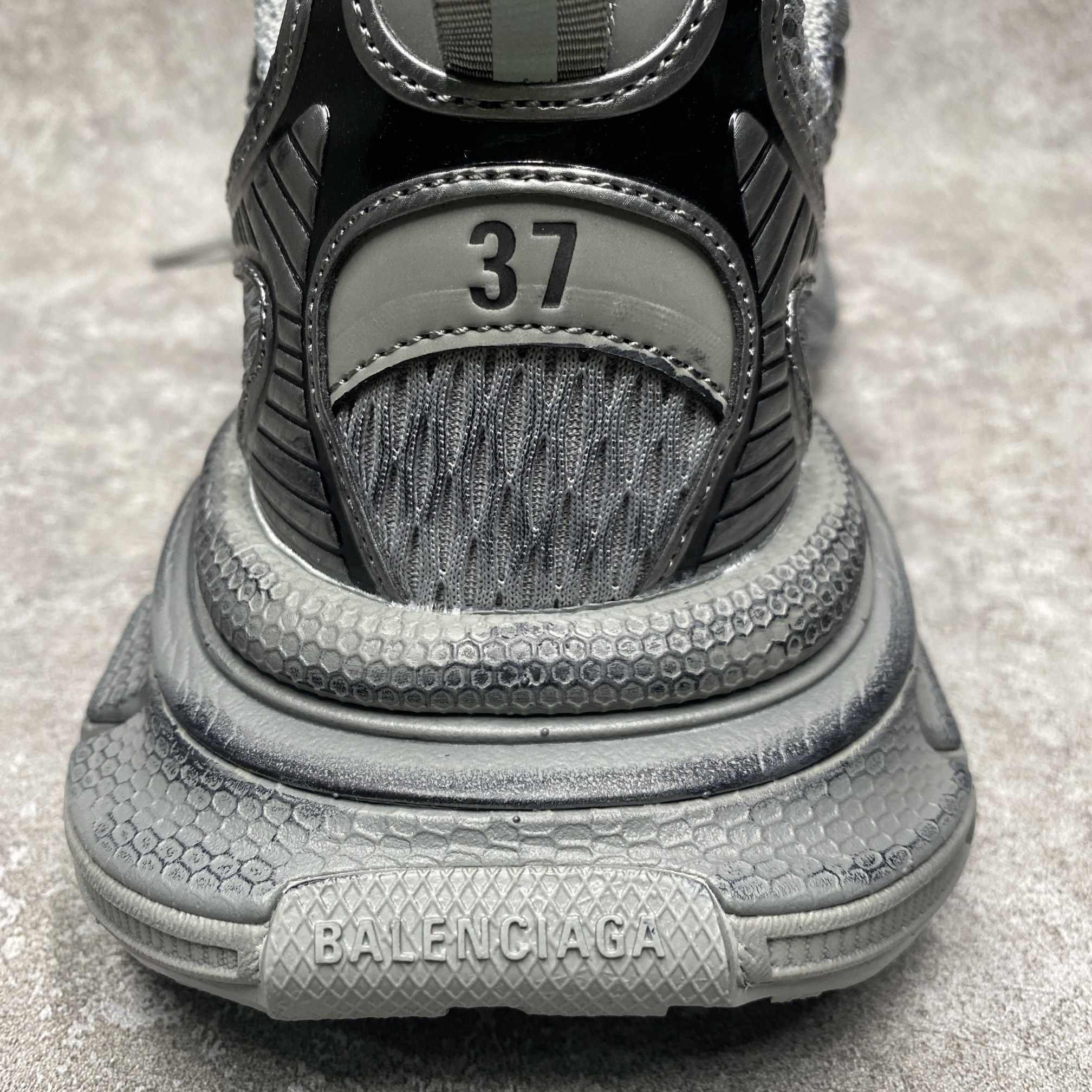 Balenciga 3XL Low-Top Mesh Sneakers Grey Black