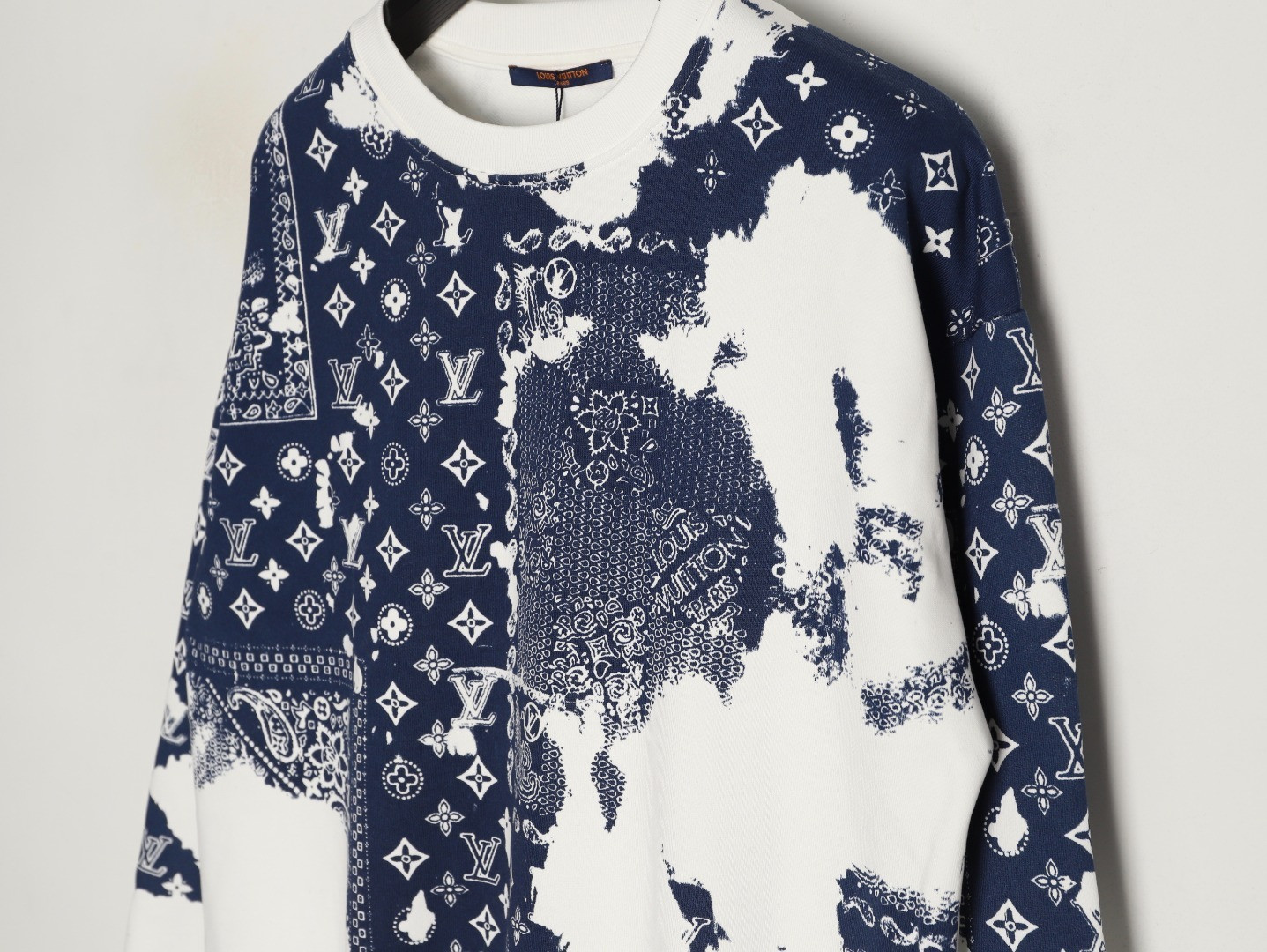 L0*is V*t0n LV 25Fw Hoodies