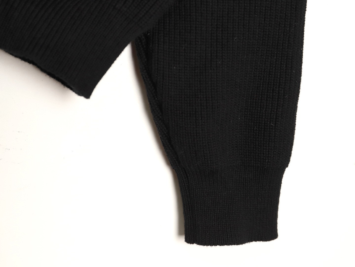 L0*is V*t0n LV Cardigan Sweaters