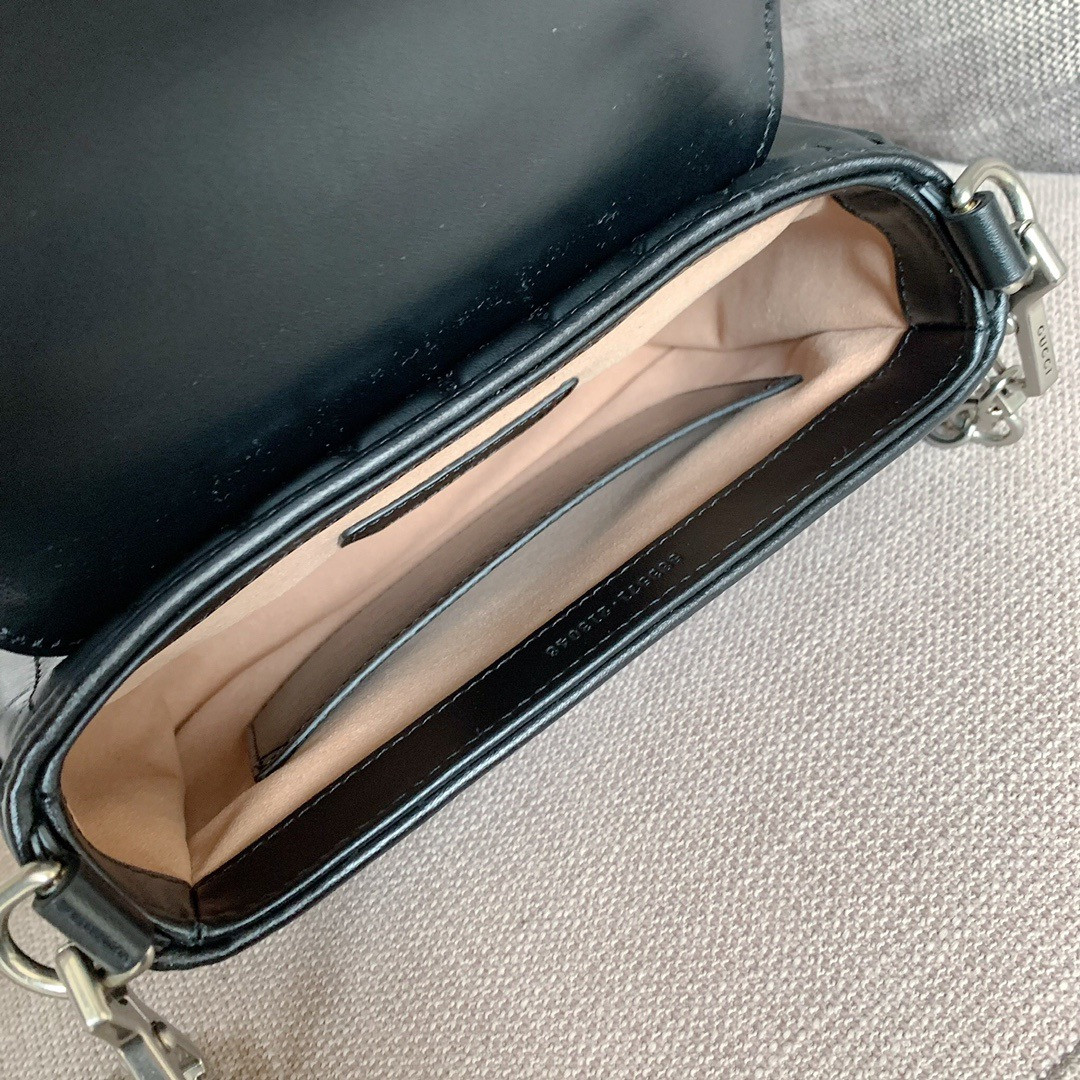 G*u*i GG Marmont series mini handbag 21cm