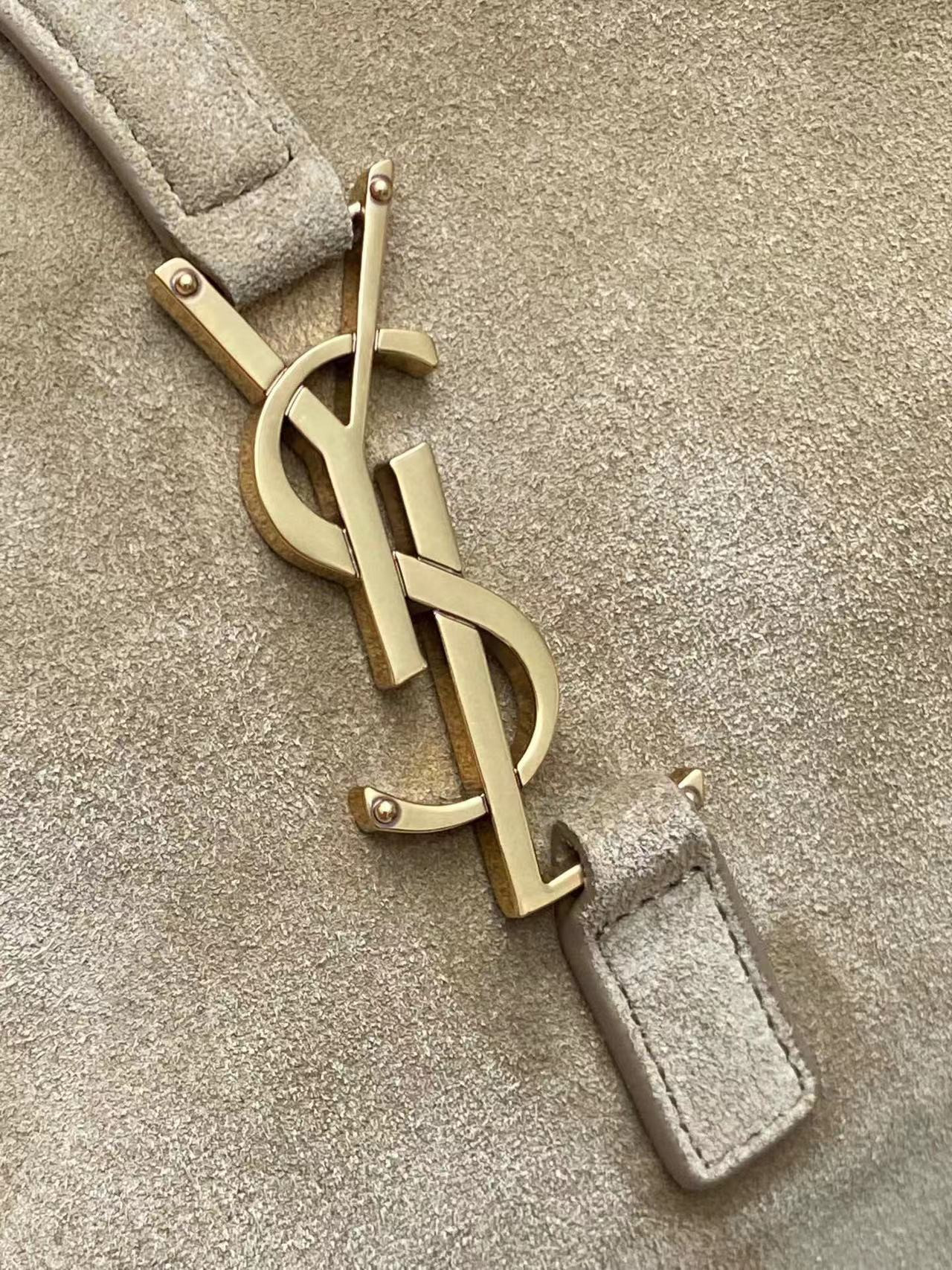 Y*L LE 5 À 7 S*pPLE LARGE IN SUEDE 30 X 31 X 13 CM