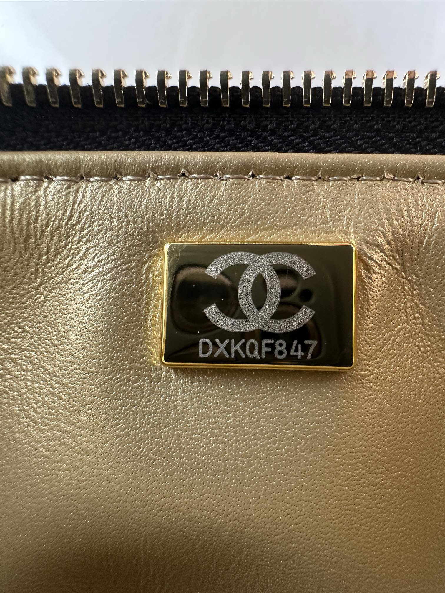 Ch*el Waist Bag 17 × 24 × 11 cm