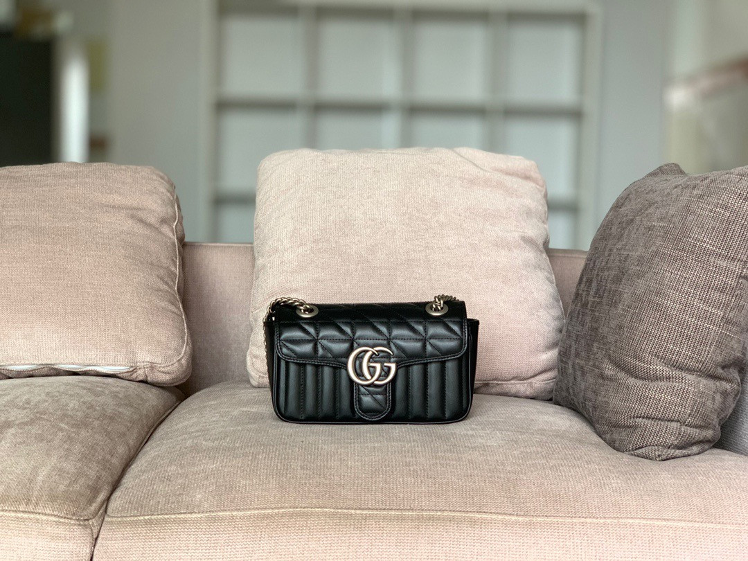 G*u*i GG Marmont mini shoulder bag 22cm