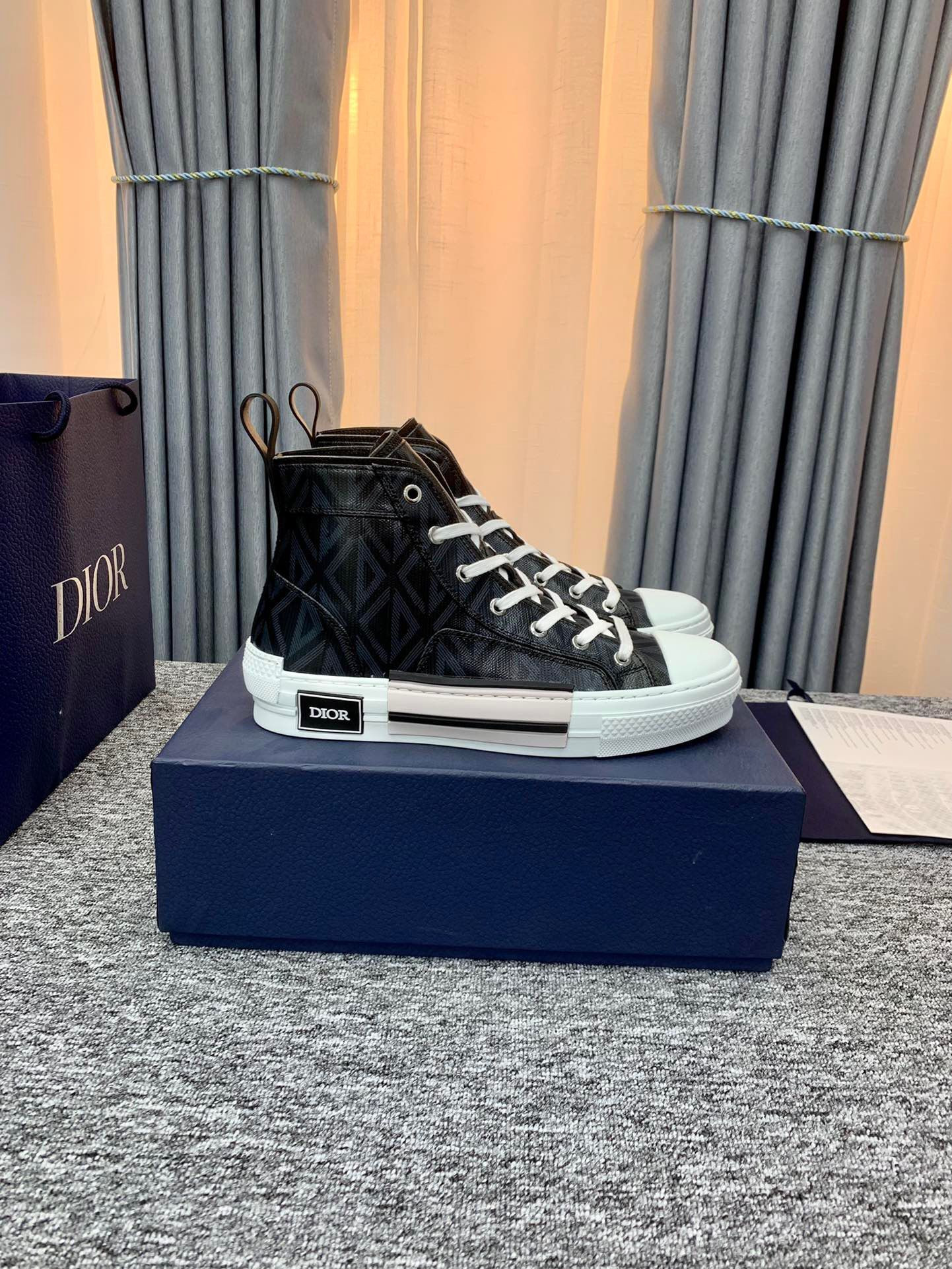 d*0r b23 high top black cd Di*m*nd