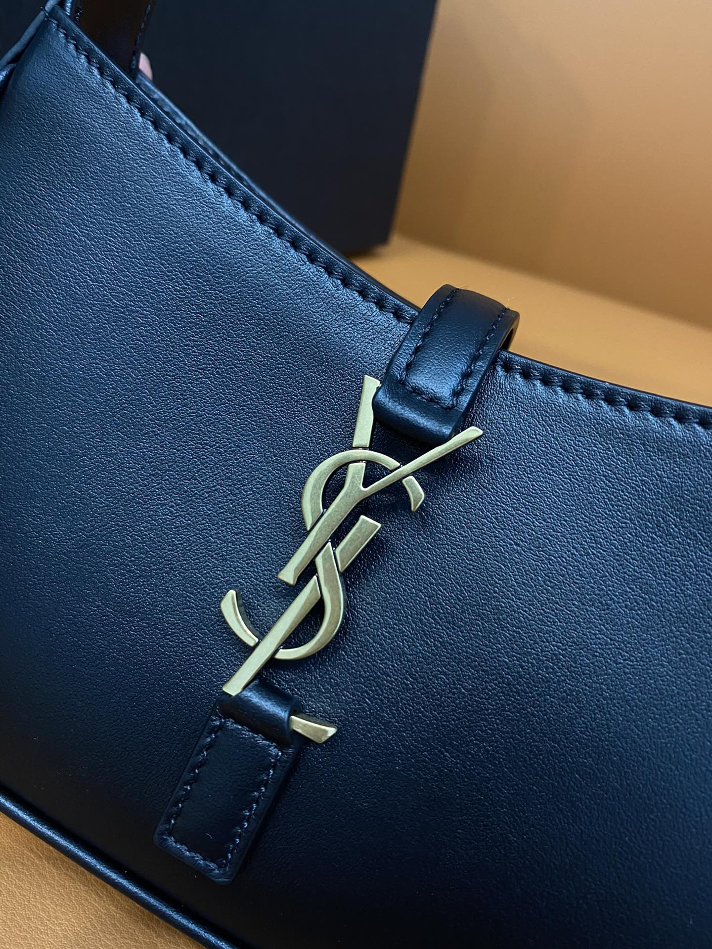 Y*L MINI LE 5 À 7 IN SMOOTH LEATHER NOIR 19 X 11.5 X 4.5 CM