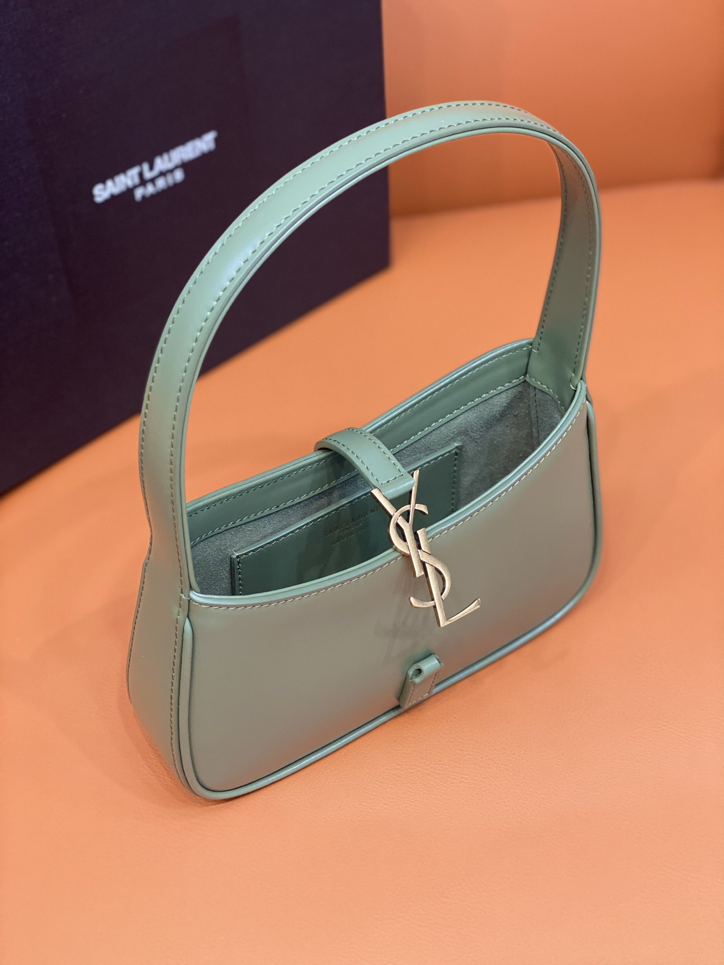 Y*L MINI LE 5 À 7 IN SMOOTH LEATHER 1 19 X 11.5 X 4.5 CM