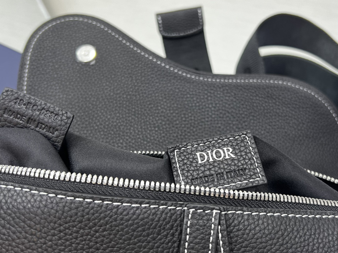 D*0r Saddle Bag Black Grained Calfskin 26 x 19 x 4.5 cm