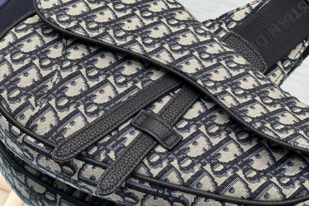 D*0r Saddle Bag Beige and Black D*0r Oblique Jacquard 26 x 19 x 4.5 CM