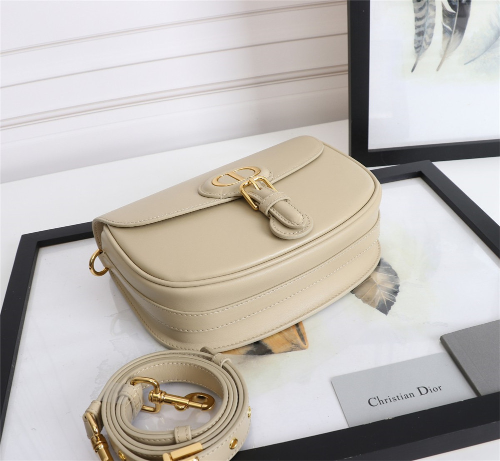 MEDIUM D*0r BOBBY BAG Beige Box Calfskin