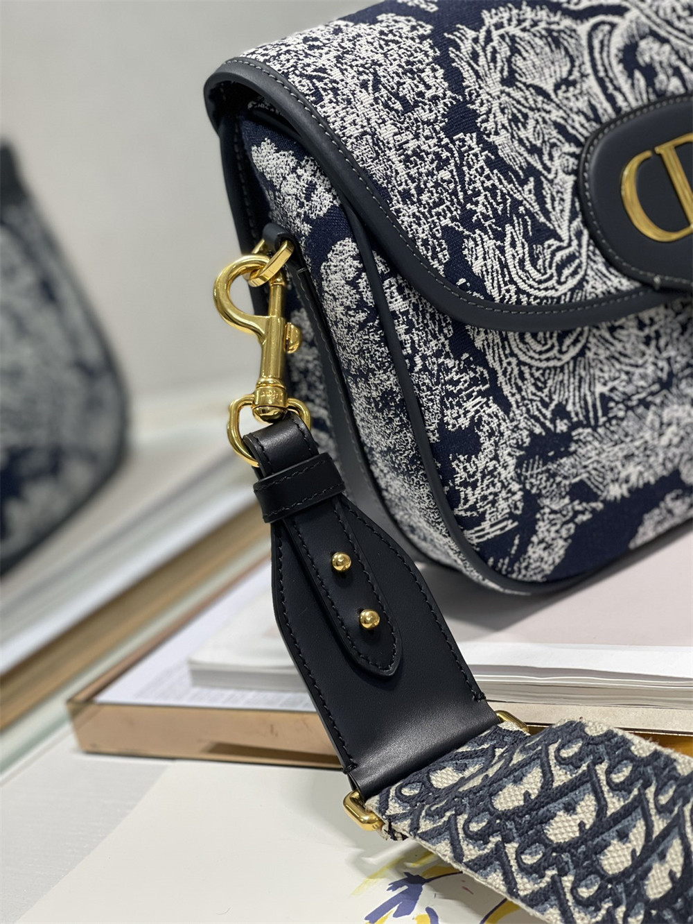 LARGE D*0r BOBBY BAG Oblique