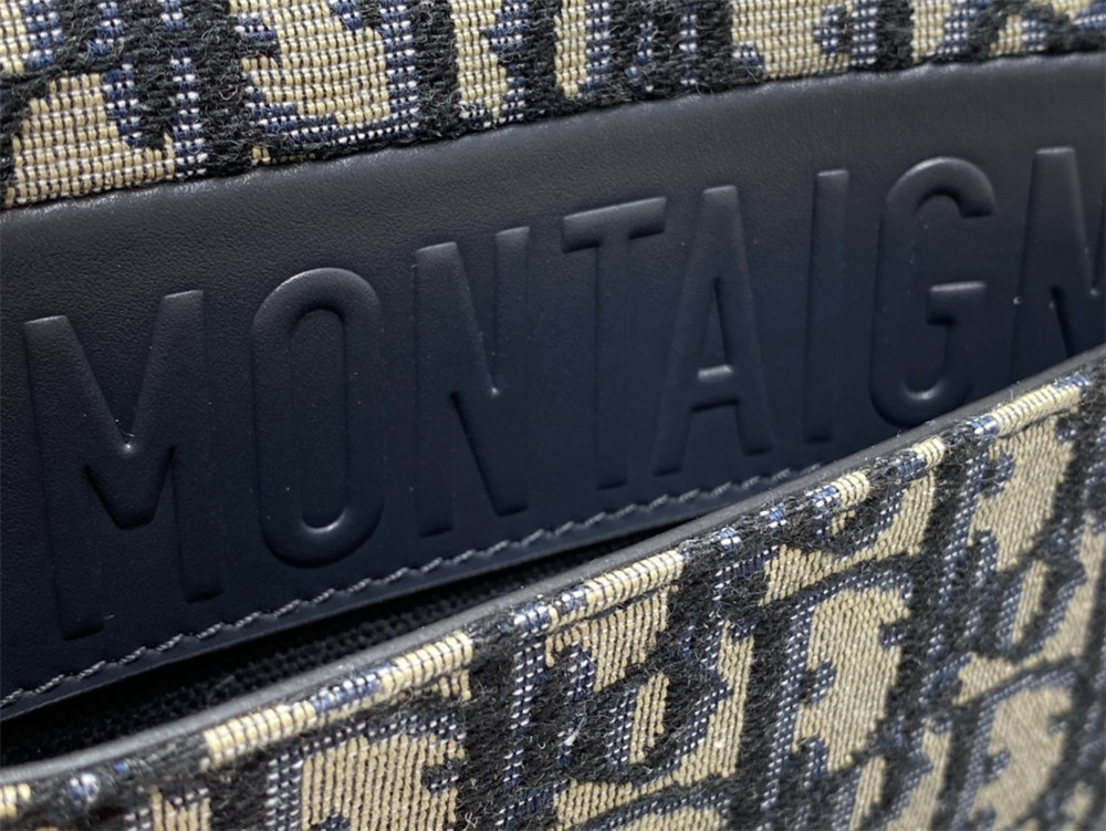 SMALL 30 MONTAIGNE AVENUE BAG Blue D*0r Oblique Jacquard