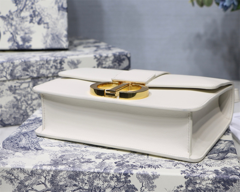 D*0r 30 MONTAIGNE CHAIN BAG WHITE