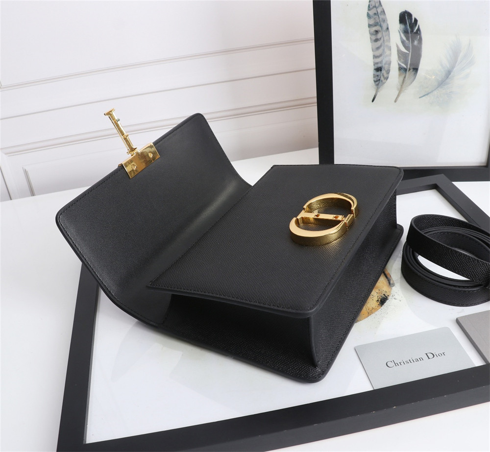 D*0r 30 MONTAIGNE CHAIN BAG Grained Black