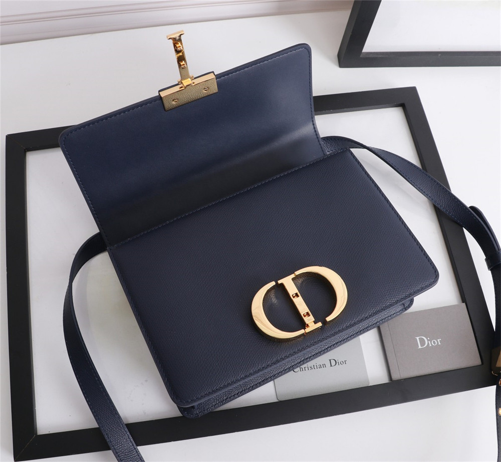 D*0r 30 MONTAIGNE CHAIN BAG Grained Navy