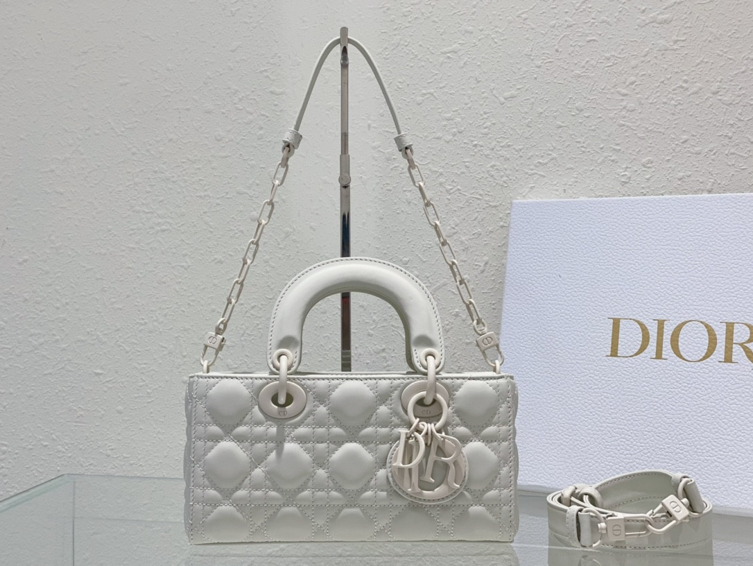 D*0r SMALL LADY D-JOY BAG Ultramatte White Cannage Calfskin