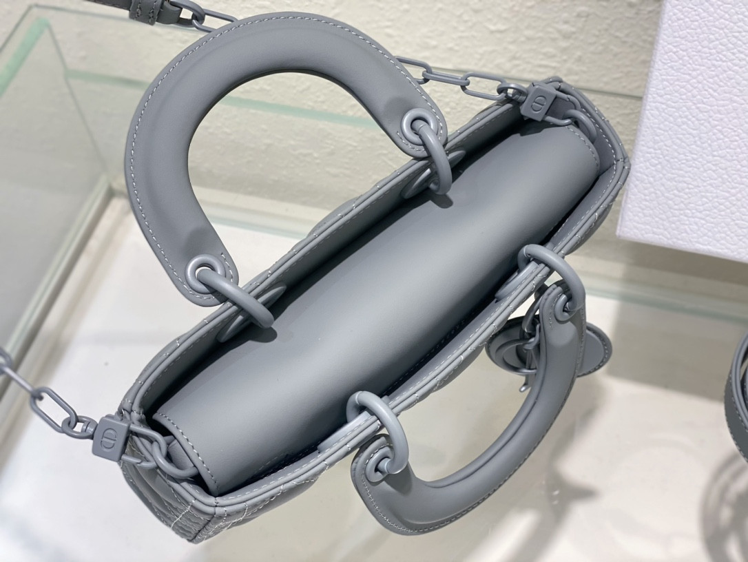 D*0r SMALL LADY D-JOY BAG Ultramatte Grey Cannage Calfskin