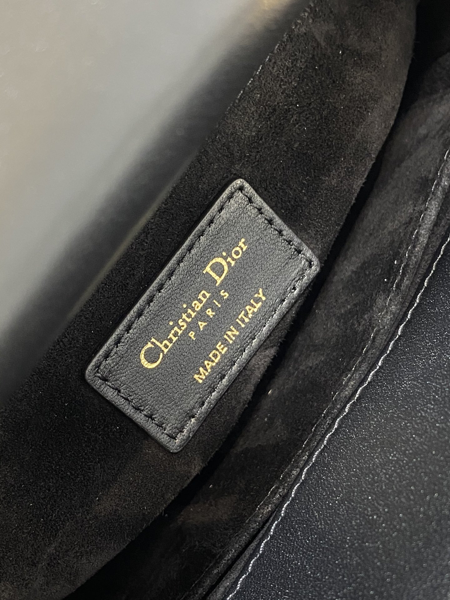 SMALL LADY D*0r Black with Butterfly Studs