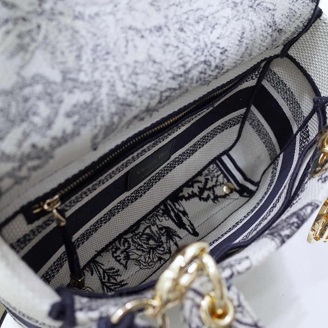 MEDIUM D*0r LADY D-LITE BAG  24 x 20 x 11 cm