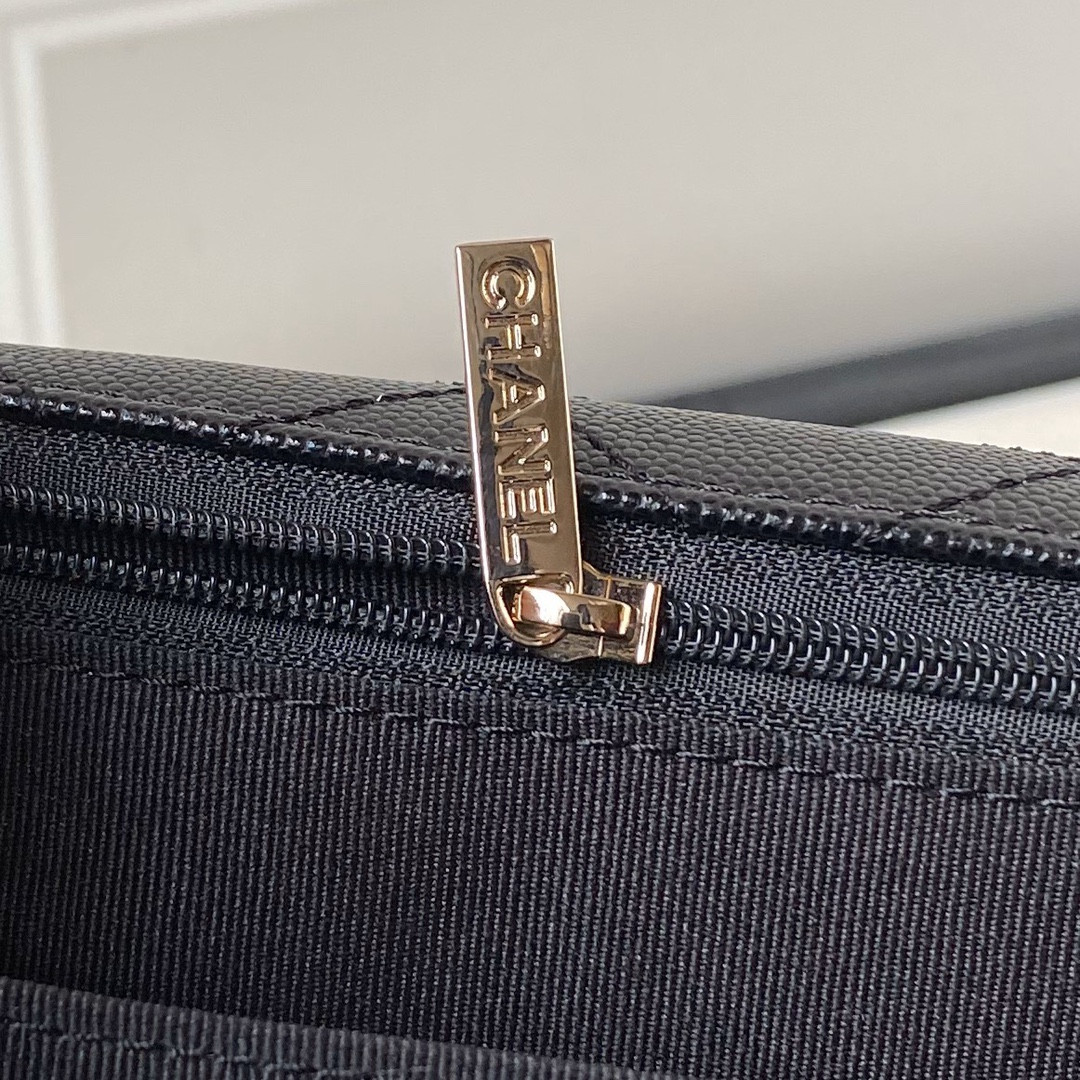 Ch*el CLASSIC FLAP BLACK 28x38x12cm