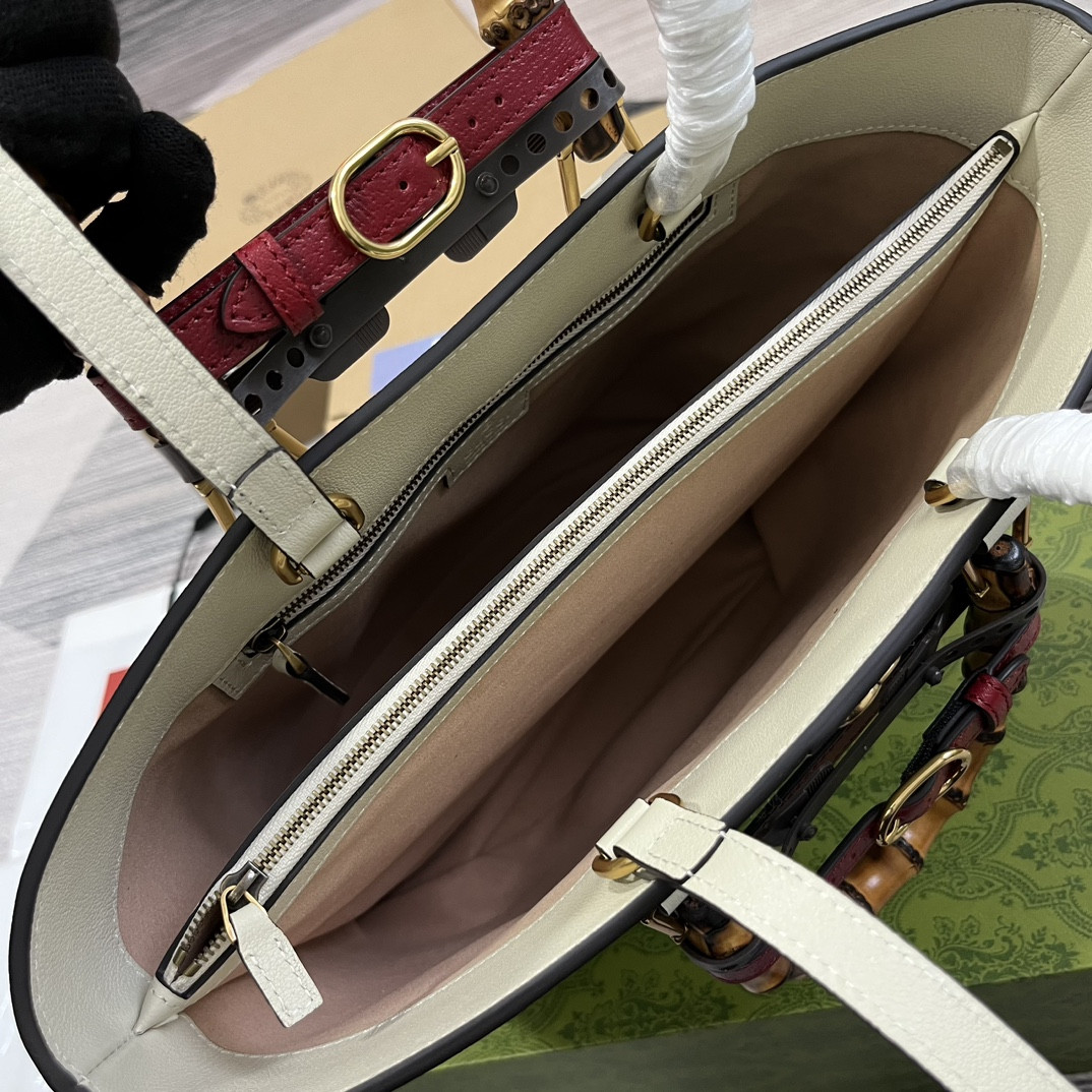 G*u*i DIANA MEDIUM TOTE BAG White 31W x 27H x 15D CM