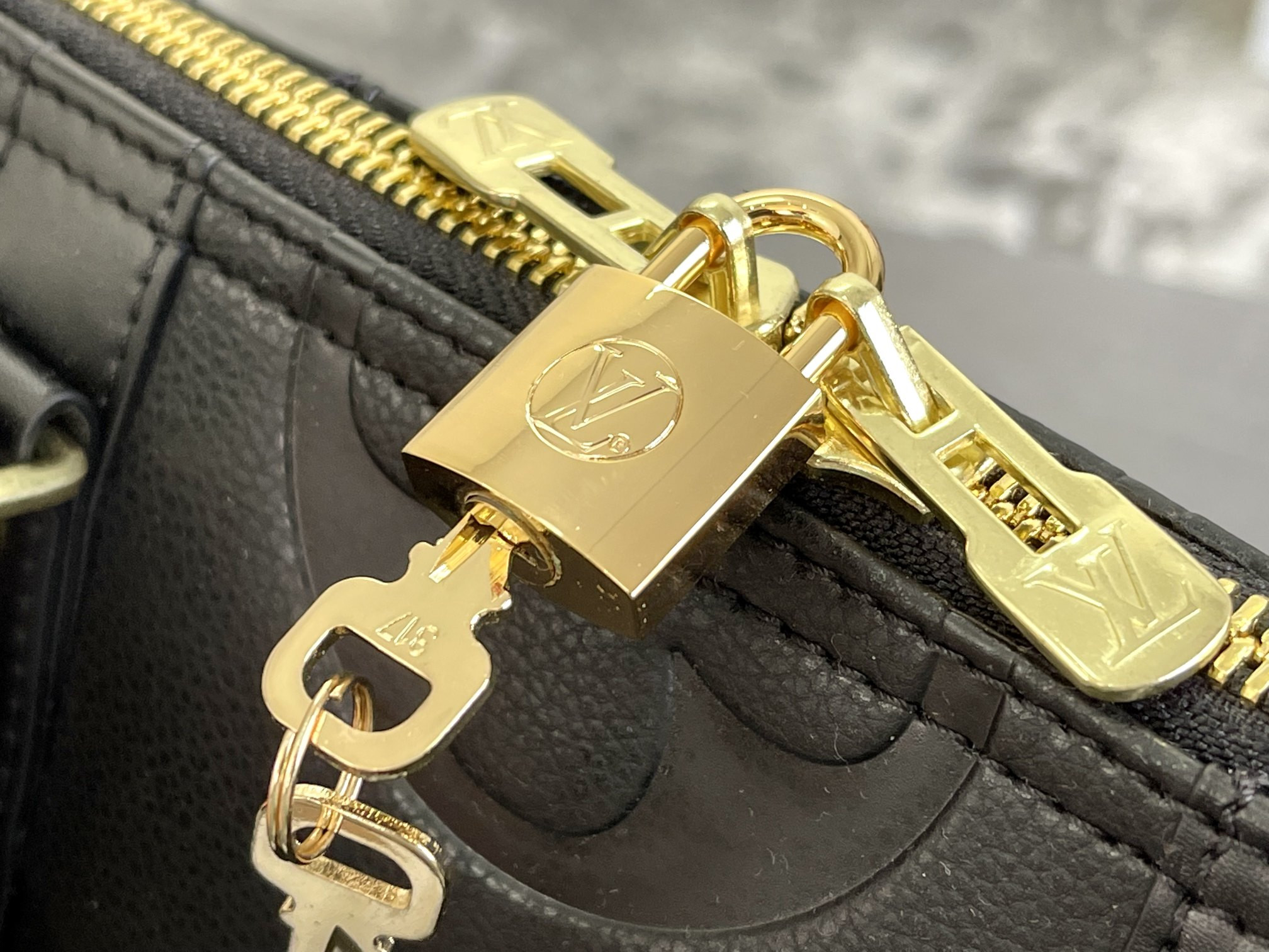 L0*is V*t0n Keepall Bandoulière 45 M45532