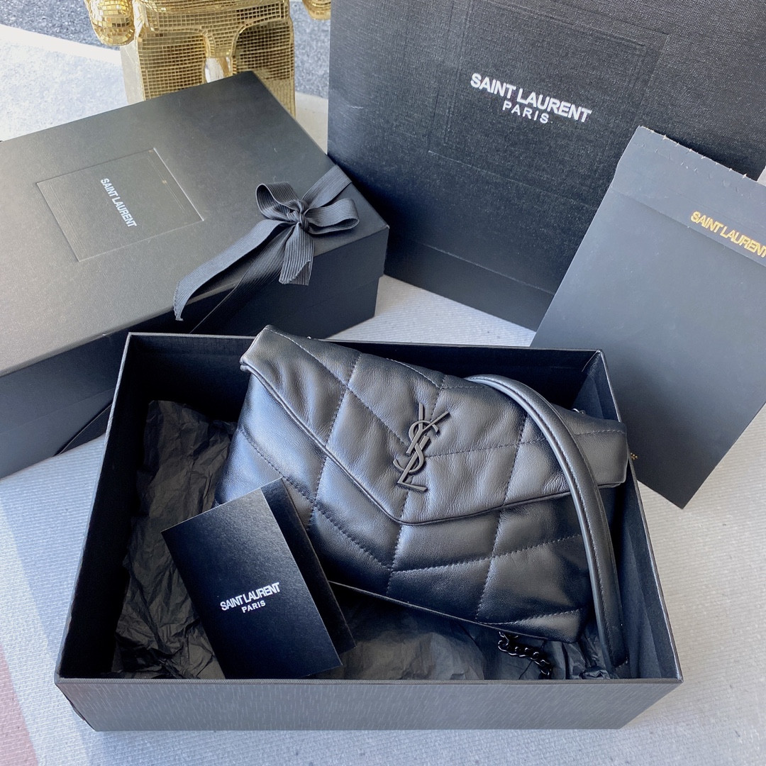 Y*L PUFFER IN LEATHER NAVY 23 X 15.5 X 5.8 CM