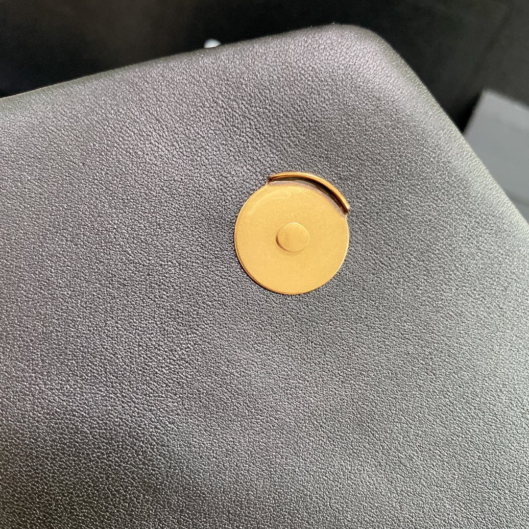 Y*L LOULOU SMALL IN QUILTED LEATHER BLACK GOLD 9 X 6.1 X 3.3 INCHES