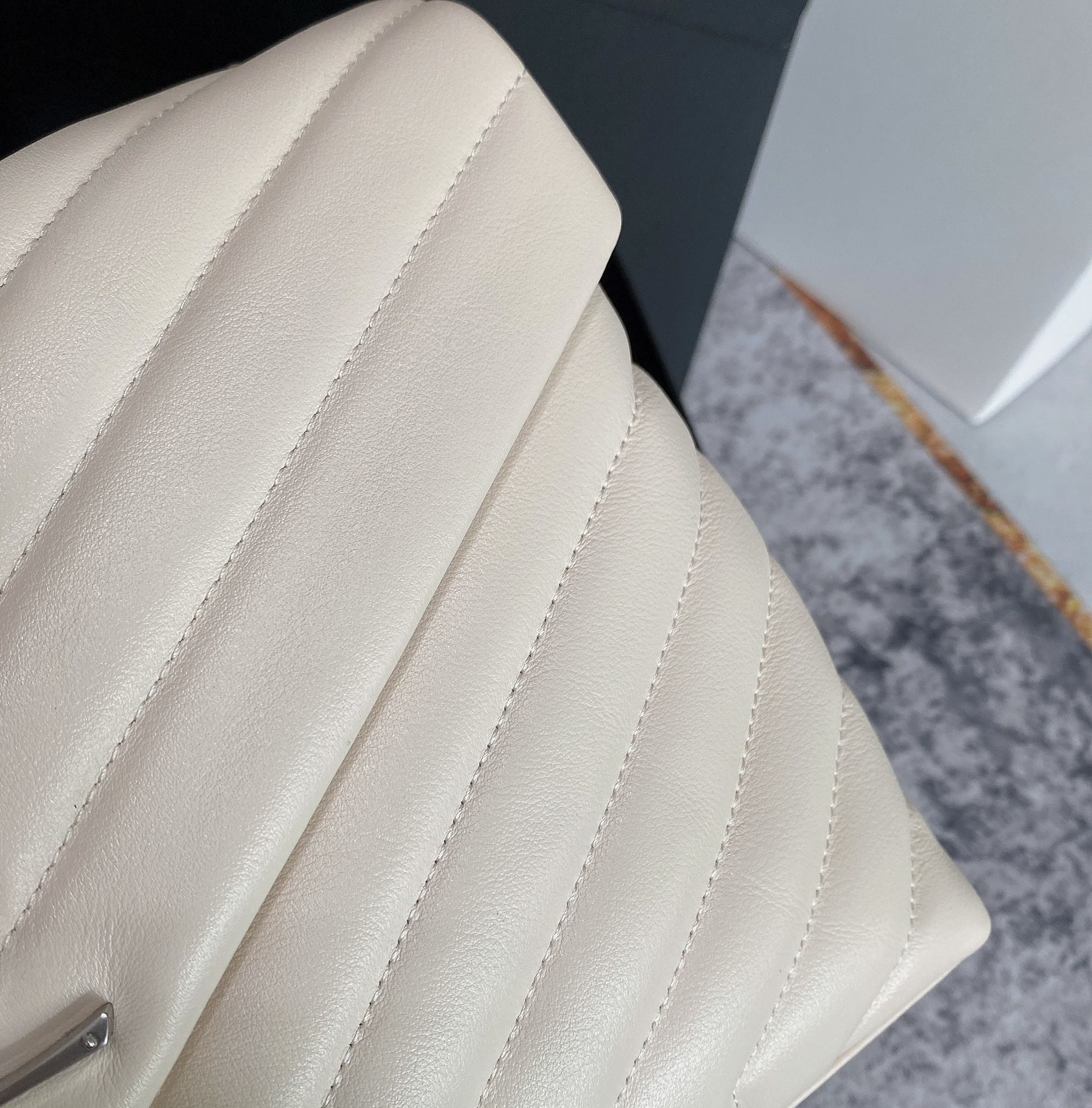 Y*L LOULOU MEDIUM IN QUILTED LEATHER BLANC VINTAGE SILVER 12.5 X 8.6 X 3.5 INCHES