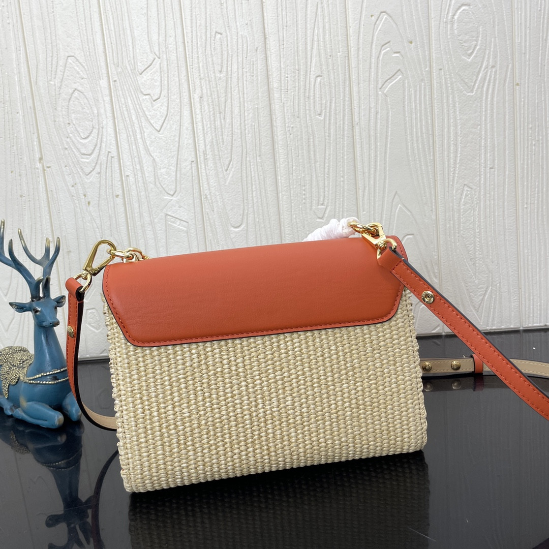 L0*is V*t0n M57648 GO-14 MM 9.1 x 6.3 x 3.9 inches