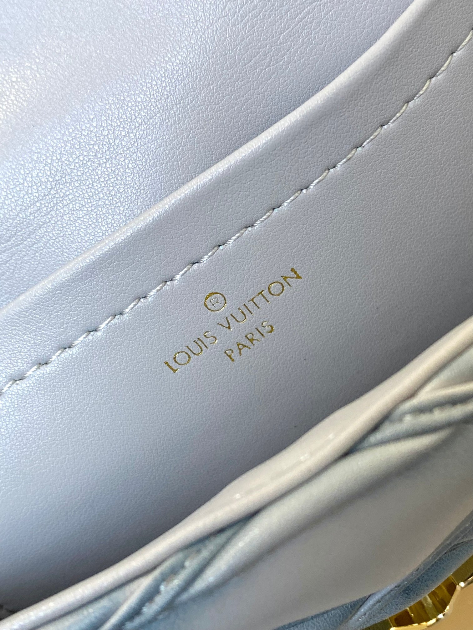 L0*is V*t0n M83071 Pico GO-14 5.9 x 3.9 x 2.6 inches