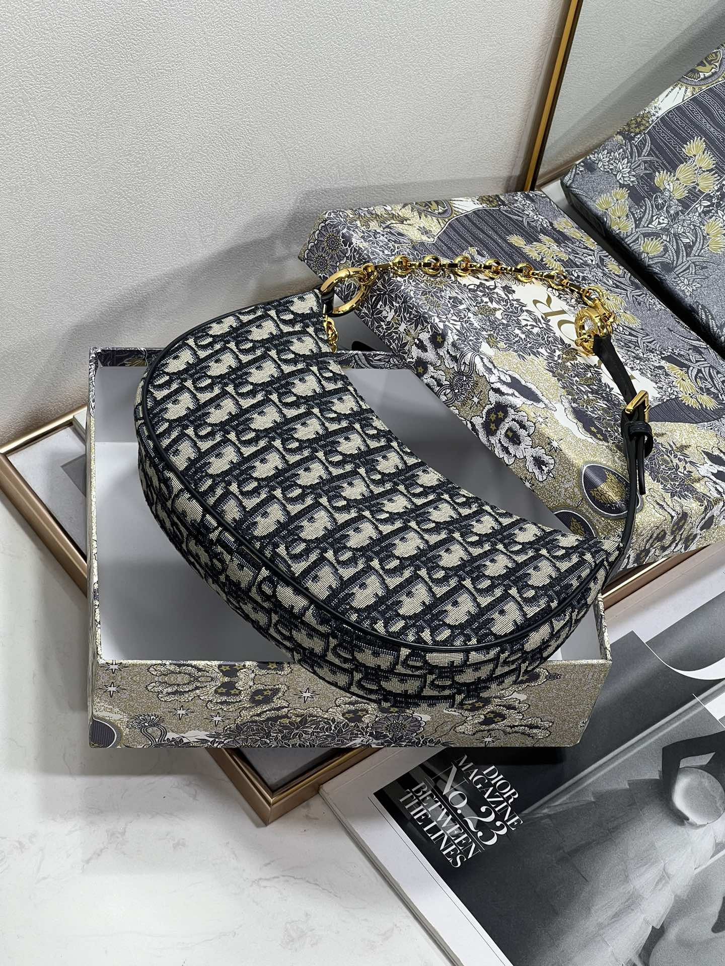 D*0r CD Lounge bag blue D*0r oblique jacquard 26 x 15x 5.5 cm