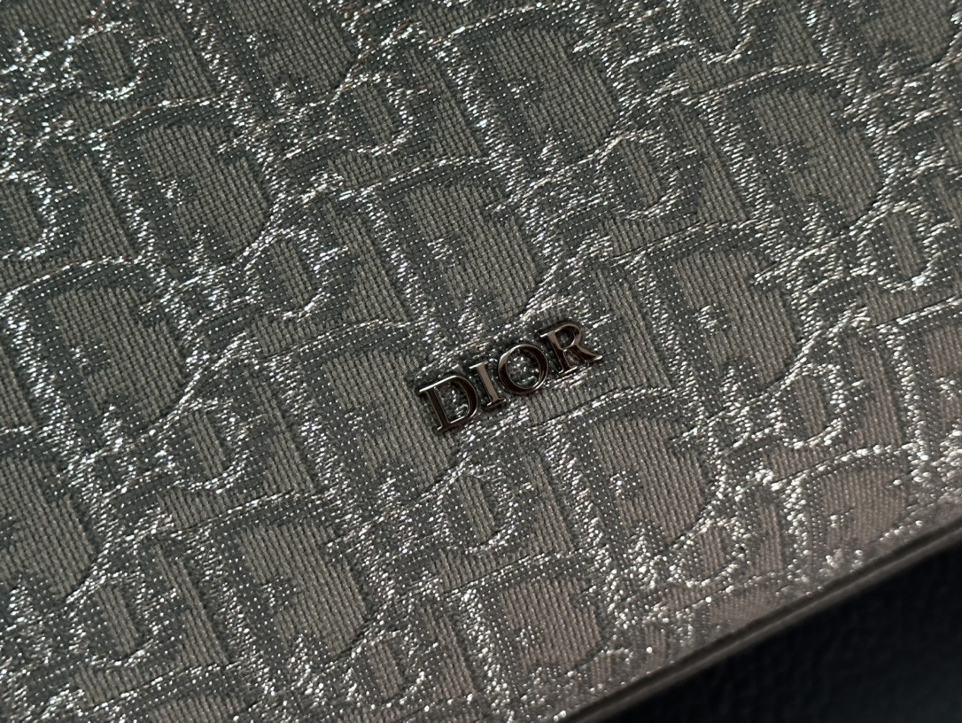 D*0r Lingot Toiletry Bag gray white Oblique Mirage Technical Fabric 8.5 x 5 x 4 inches