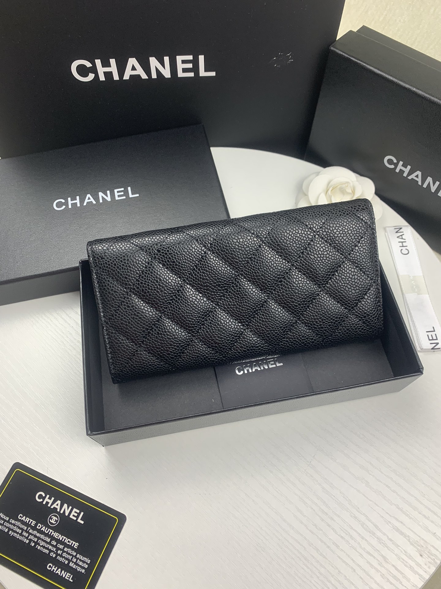 Ch*el FLAP WALLET GRAINED LEATHER BLACK 19.5 x10 cm