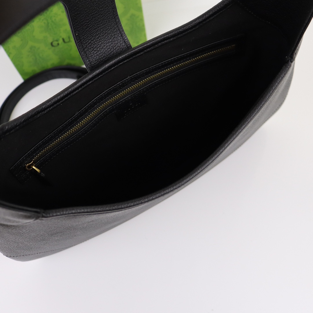 G*u*i APHRODITE MEDIUM SHOULDER BAG W15.3" x H15" x D.8"