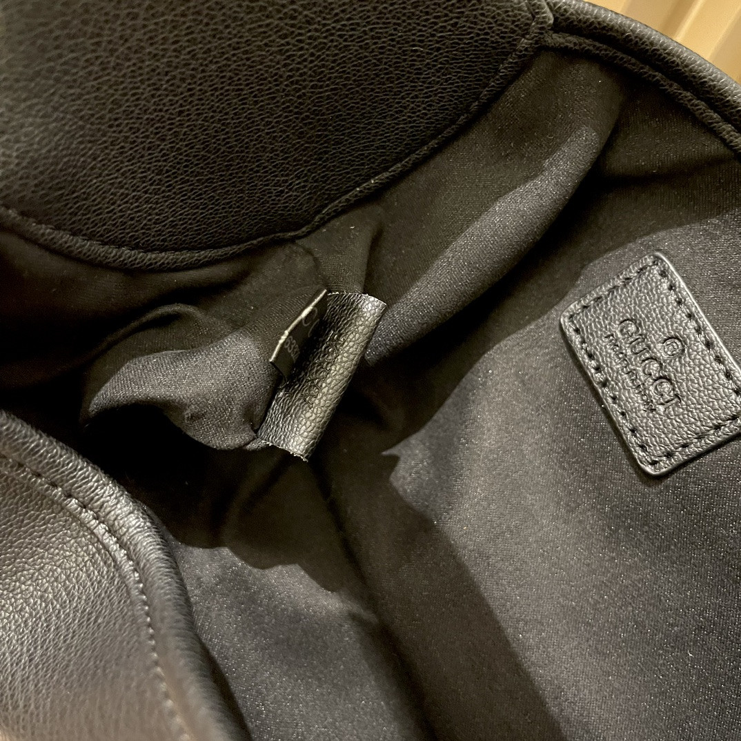 G*u*i APHRODITE SHOULDER BAG BLACK 27 X 13.5 X 2 cm